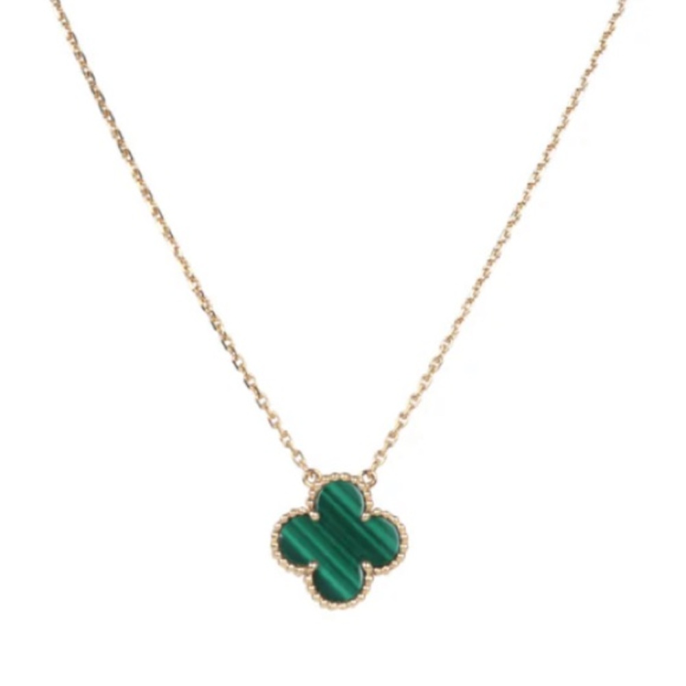 emerald green van cleef necklace